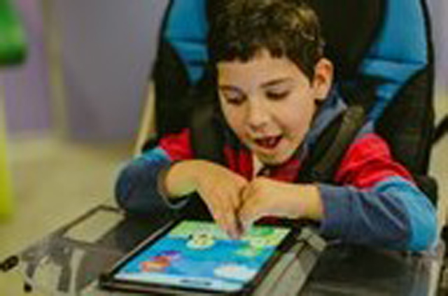 Brindis Solidario Protos - "Enredados"