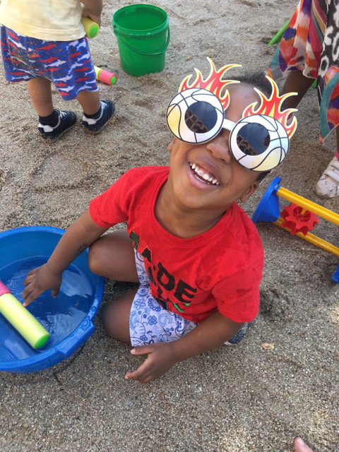 Brindis Solidario Protos - Programa para mamás y bebés en situación de dificultad social. 