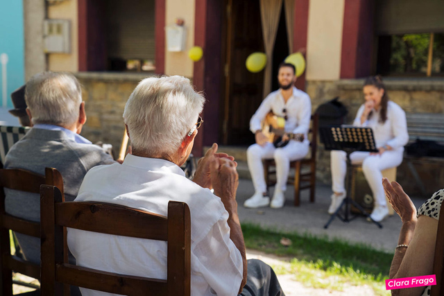 Brindis Solidario Protos - Para ayudarte